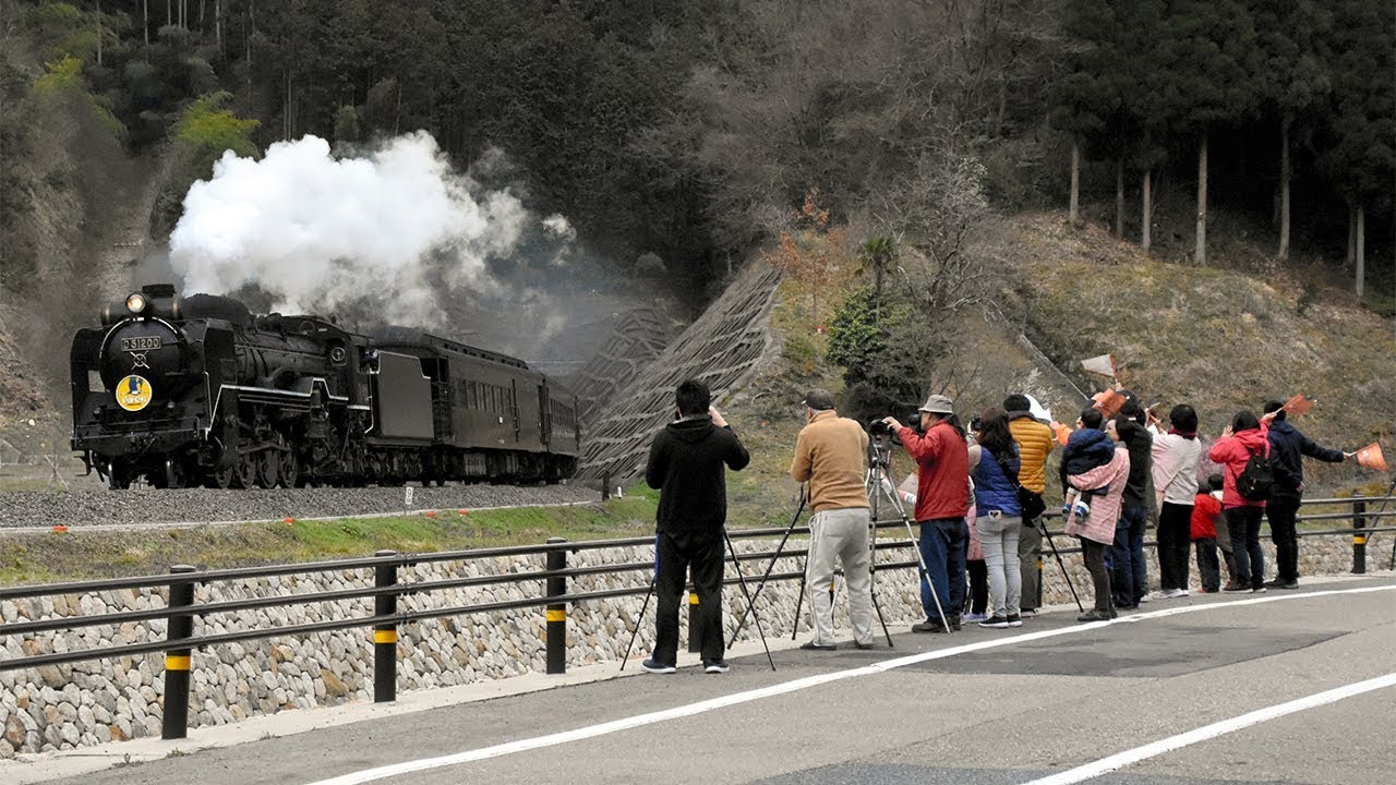 撮り鉄締め出せ」怒った住民とファンが共同で整備 SLやまぐち号