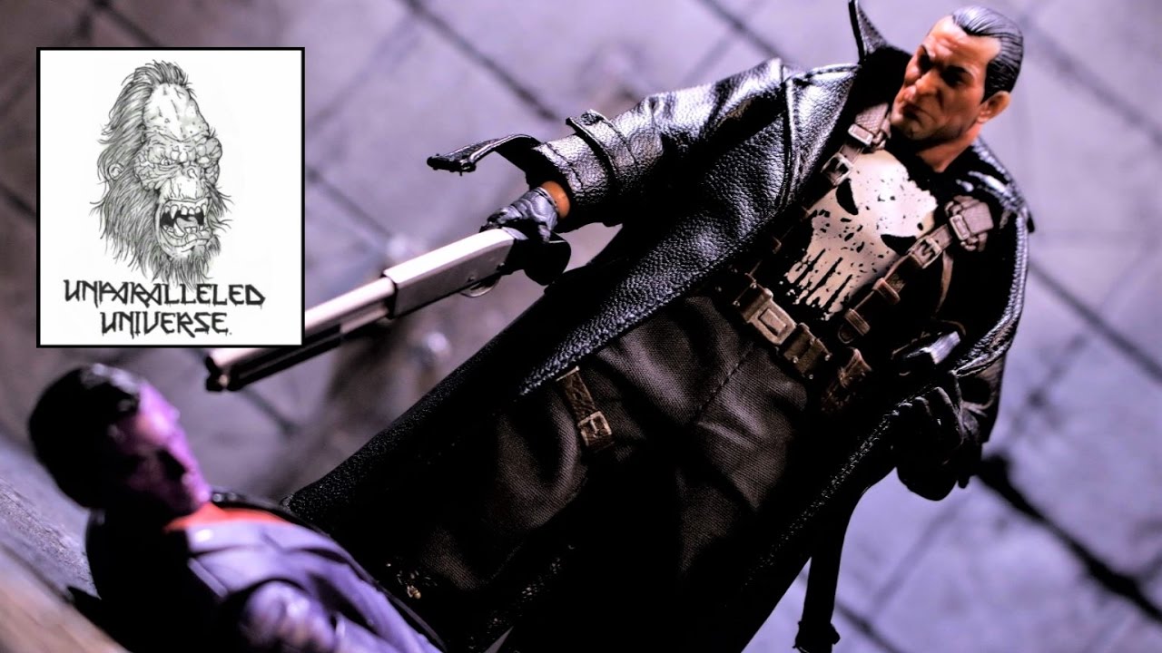 Mezco One:12 Collective PX Exclusive Deluxe Punisher - YouTube