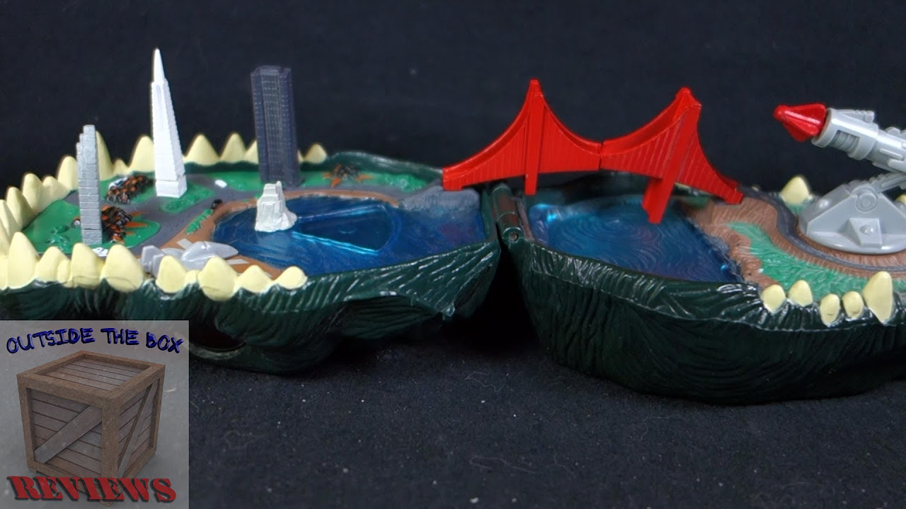 Godzilla vs King Ghidorah in San Francisco Playset