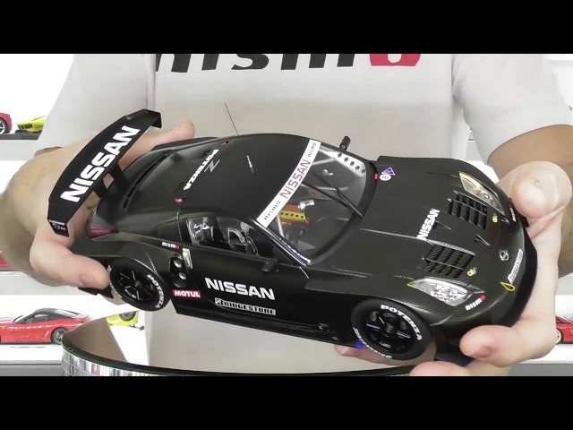 1/18 NISMO SUPER GT FAIRLADY Z CARBON FIBER TEST CAR by AUTOART