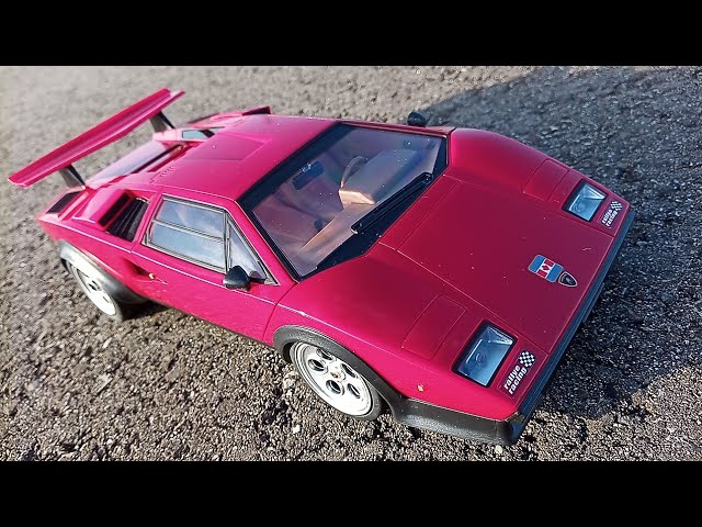 これ本物!?Amazonの4980円ラジコンがリアルすぎ【ランボルギーニ