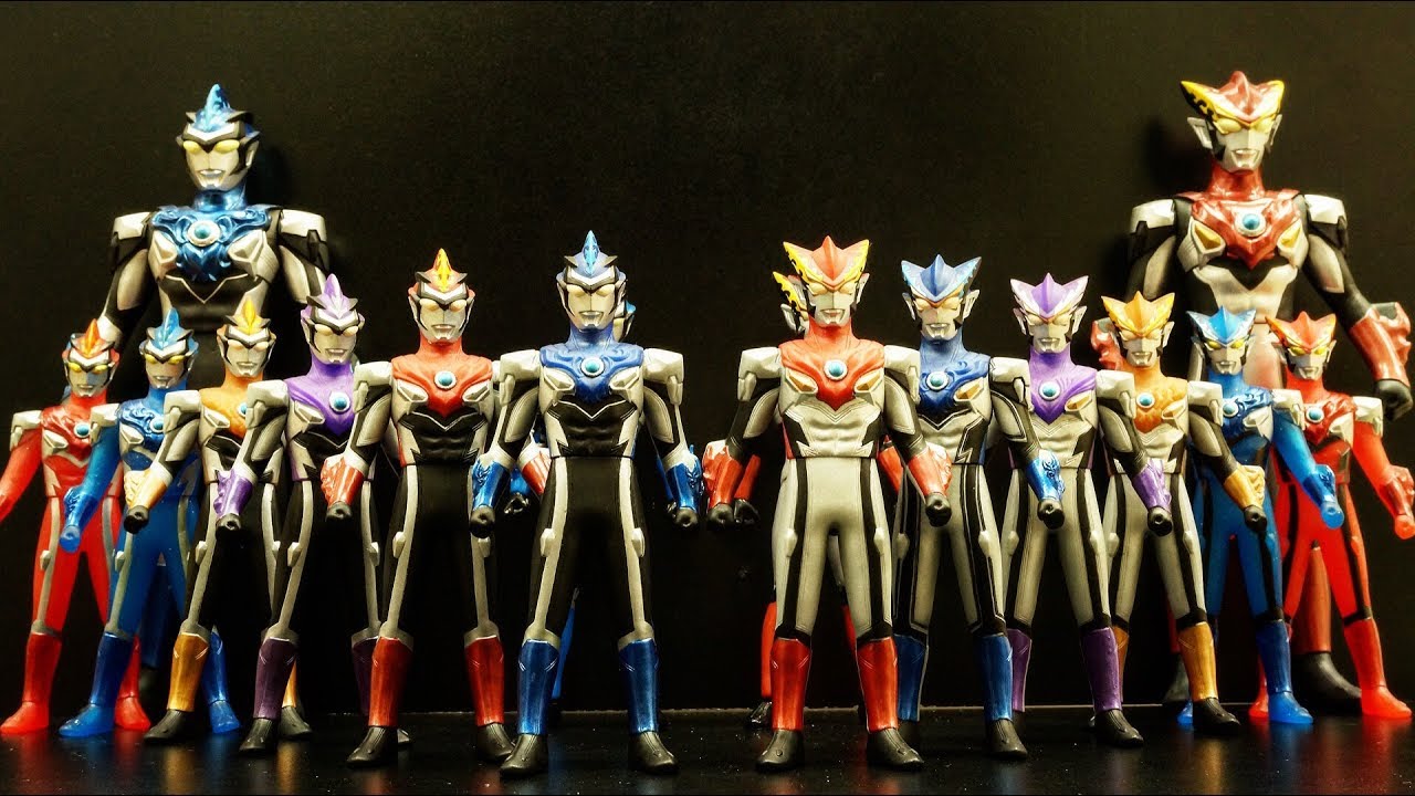 何体いるかな？ 我が家にいる全湊兄弟を並べてみた。☆ウルトラマン