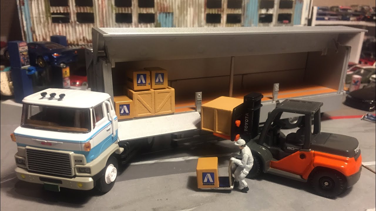 トミカリミテッドヴィンテージ 日野HE366ウィングルーフトレーラー開封