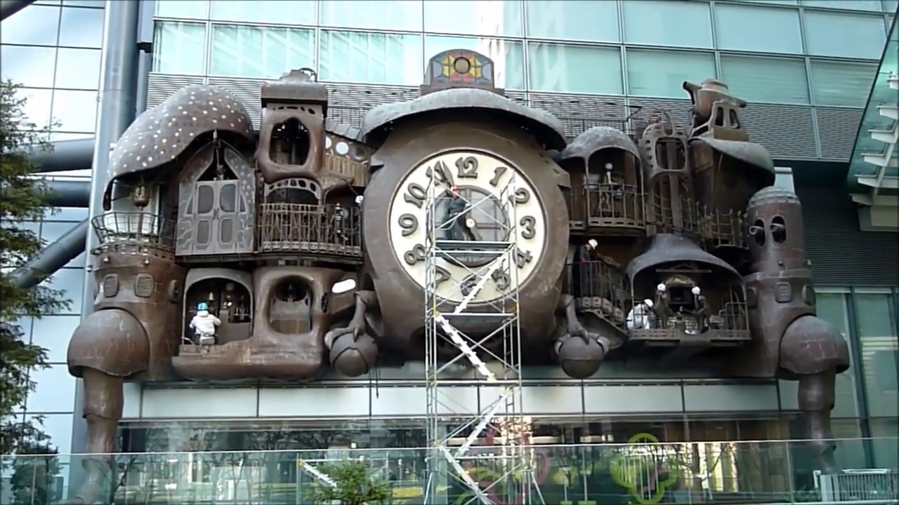 日本最大級のからくり時計に謎の人影?! Miyazaki Hayao designed