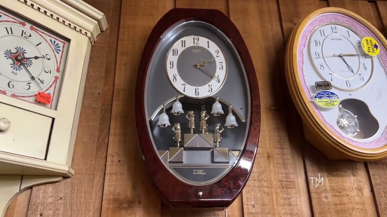 RHYTHM “Rising Ringers” Musical Clock - 4MH687-R23 （スモール