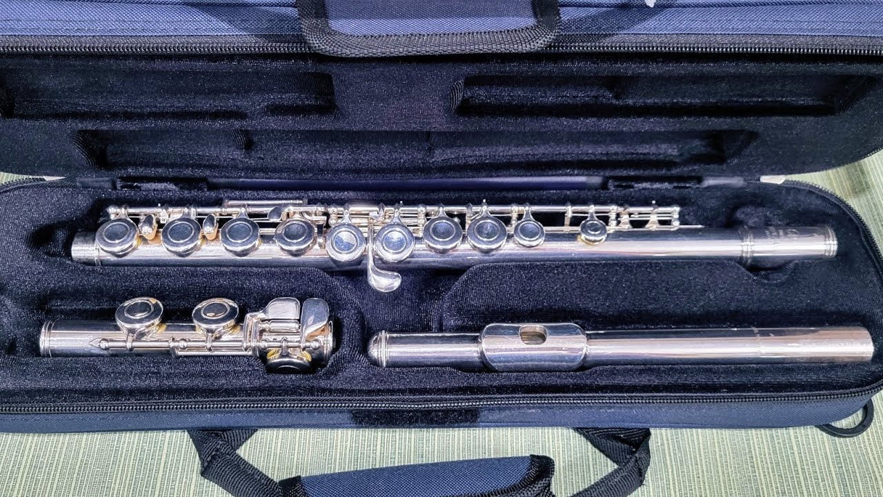 Yamaha YFL-31 Flute Demo, for sale on Ebay - YouTube