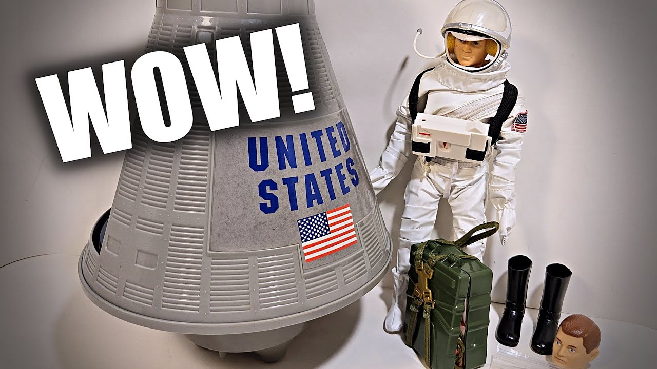 G.I. Joe SPACE CAPSULE With ASTRONAUT Plus Even More 12