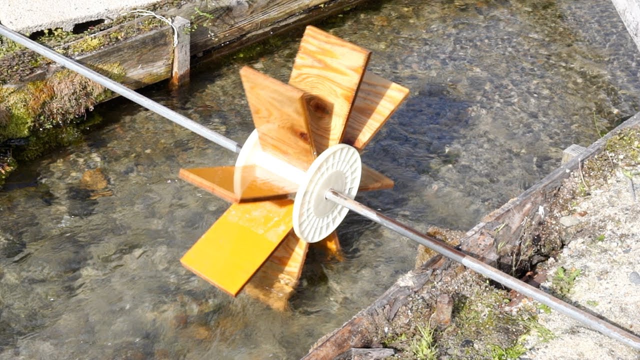 DIY】廃材で水車を作ってみた【Making a water wheel】 - YouTube
