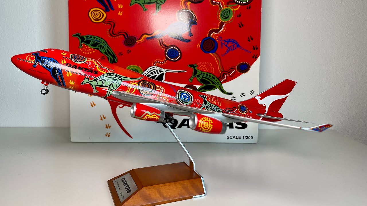UNBOXING!!! JC Wings 1:200 Qantas Boeing 747-400 “Wunala Dreaming