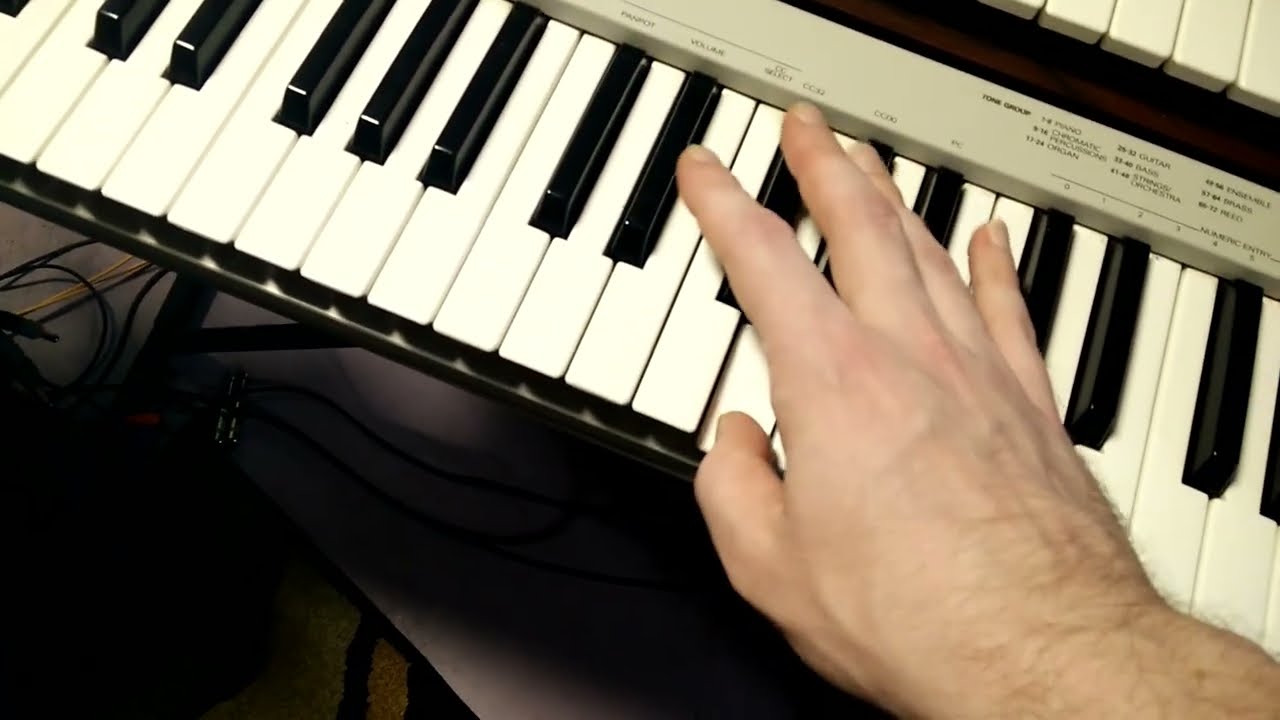 Roland CM-300 Sound Canvas from 1991 - YouTube