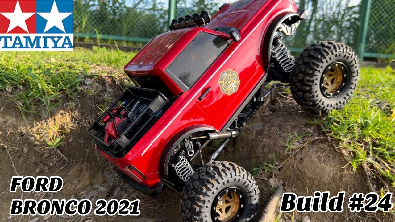Vlog#39} ラジコン初心者女子CR-01のブロンコをピックアップに改造#24