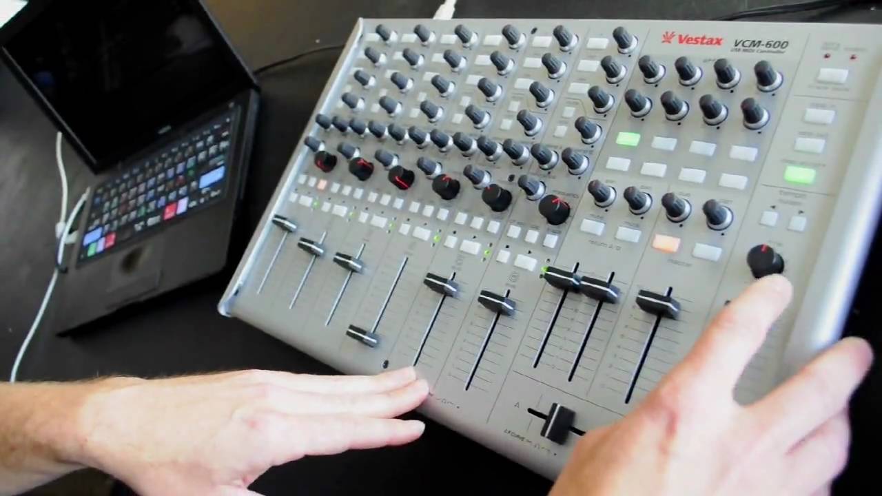 Dj TechTool's Review: Vestax VCM-600 - YouTube