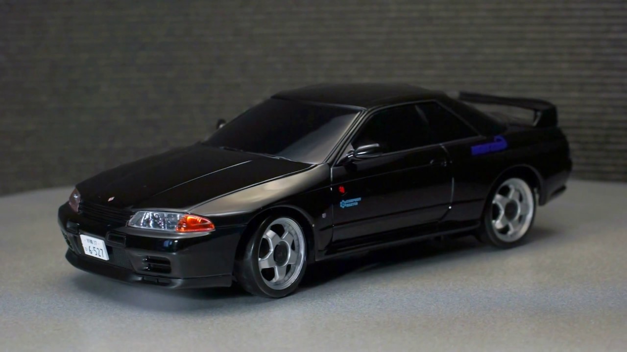 Mini-Z Initial-D Nissan Skyline GT-R R32 V-SPEC II MZP426BK - YouTube