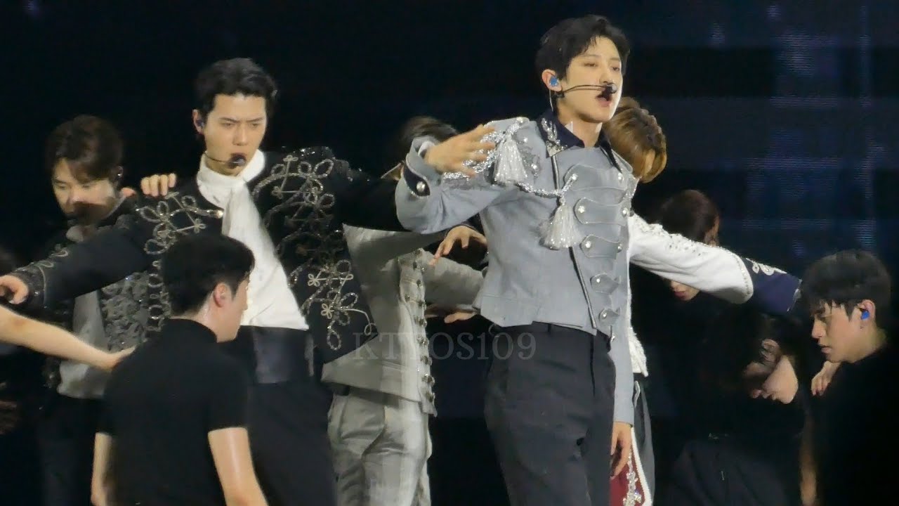 4K] 260214 EXO - Crown at SMTOWN LIVE 2025-26 in BANGKOK - YouTube