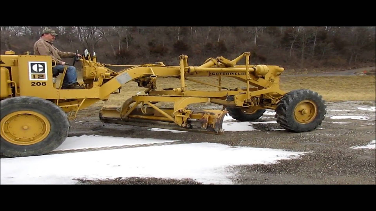 1969 Caterpillar 12F motor grader for sale | no-reserve Internet