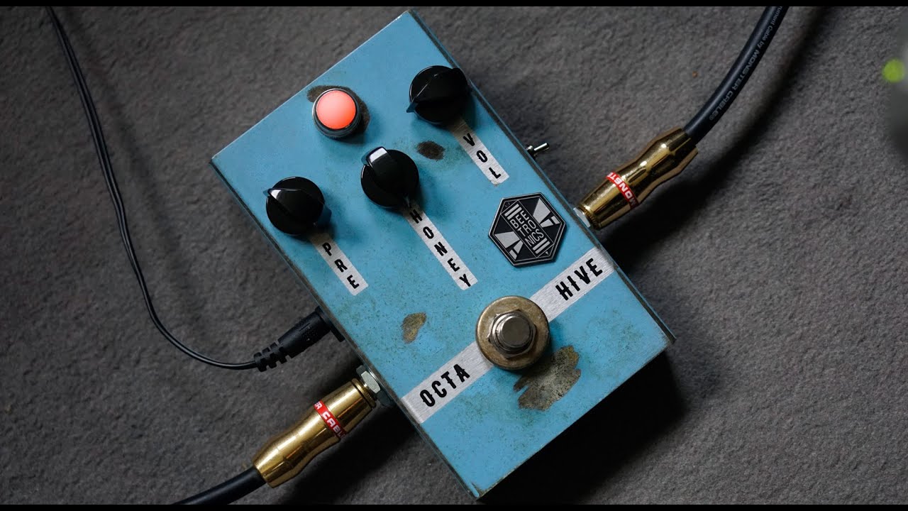 Beetronics - Octahive - Octave Fuzz - YouTube