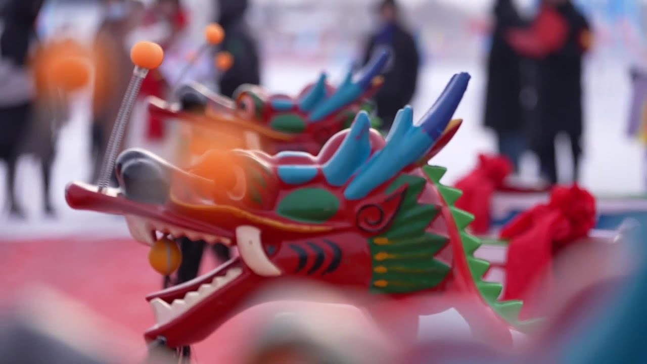 新疆北屯市で氷上ドラゴンボート大会 - YouTube