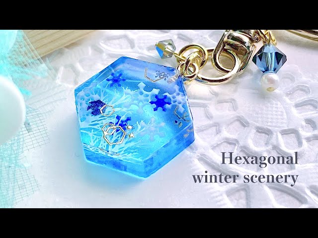 レジン/resin】雪の結晶が降り注ぐ六角形の冬景色を作る / Make a