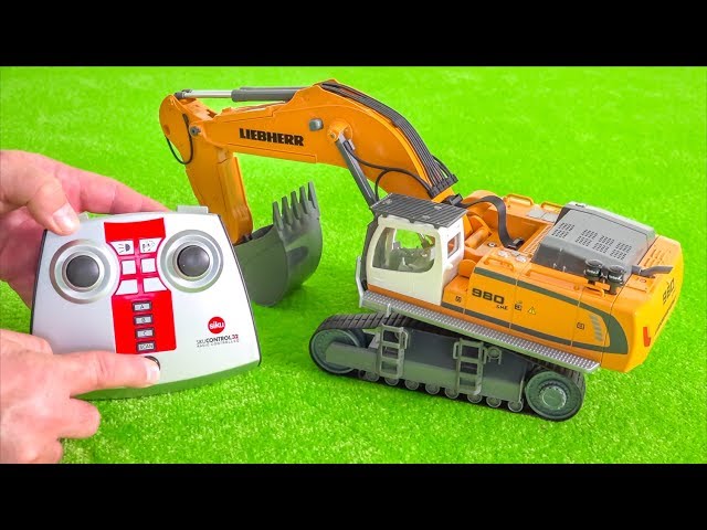 RC Excavator unboxing! Liebherr 980! Siku Control 1/32 scale