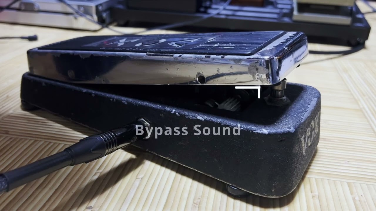 60年代のヴィンテージVOXワウ V846とクライドマッコイワウを弾き比べし