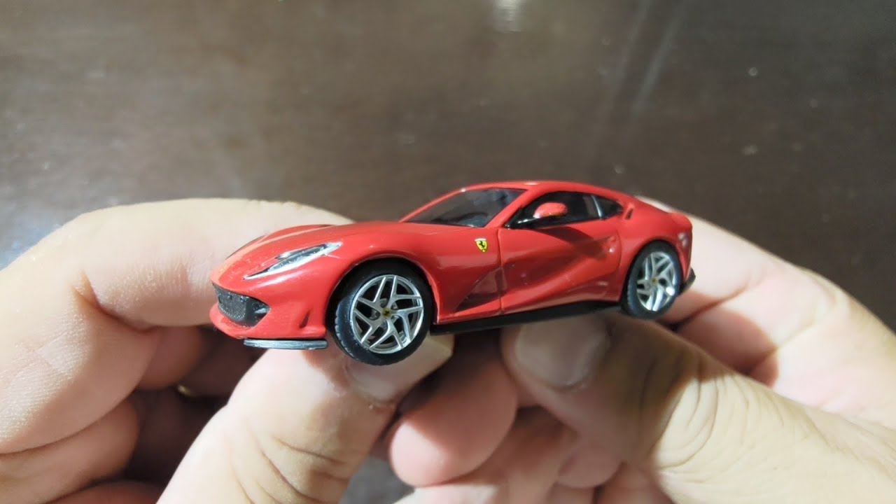 Ferrari 812 Superfast (2017) 1:64 Ferrari GT limited edition