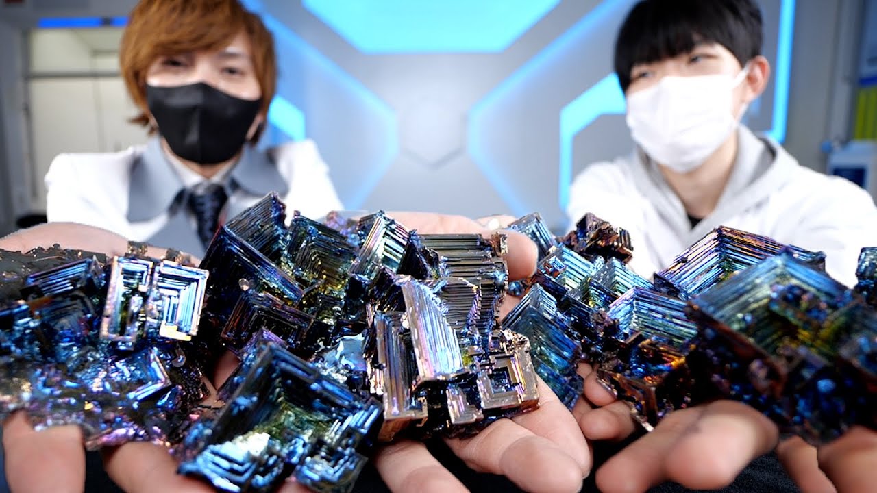 The largest ever giant crystal made from 150kg of bismuth - YouTube