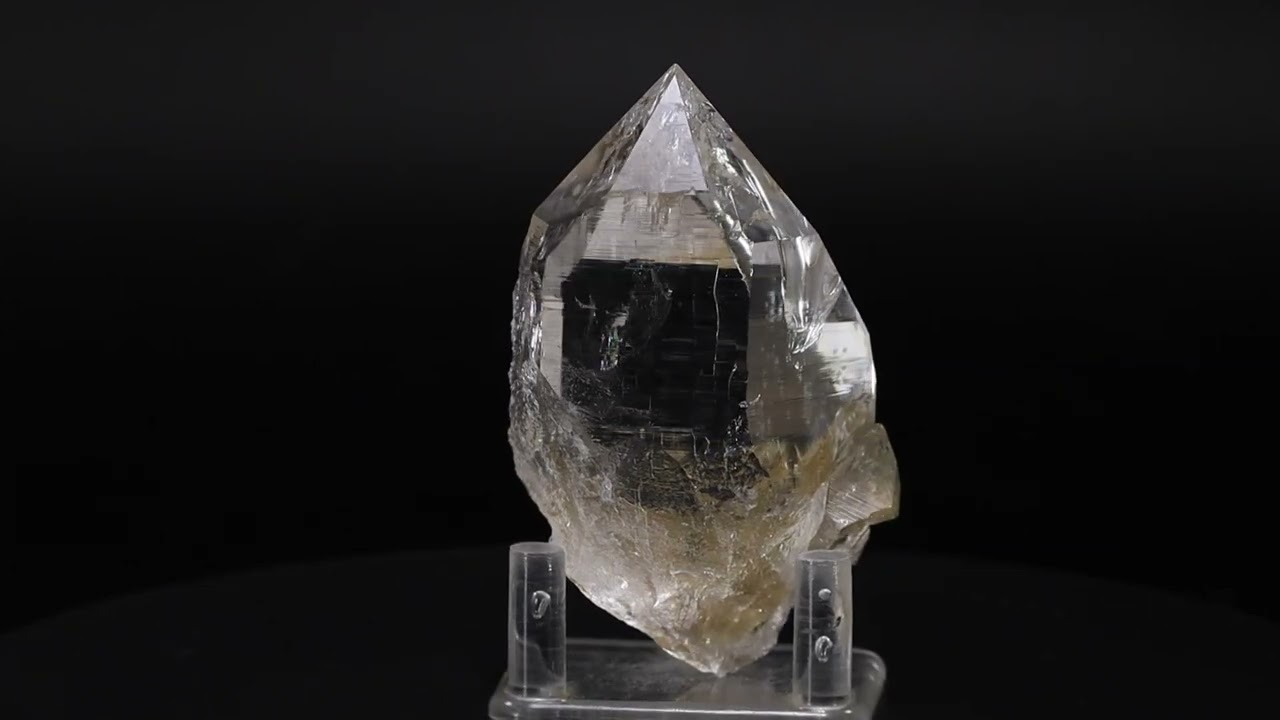 マニハール産ヒマラヤ水晶ポイント845 - YouTube