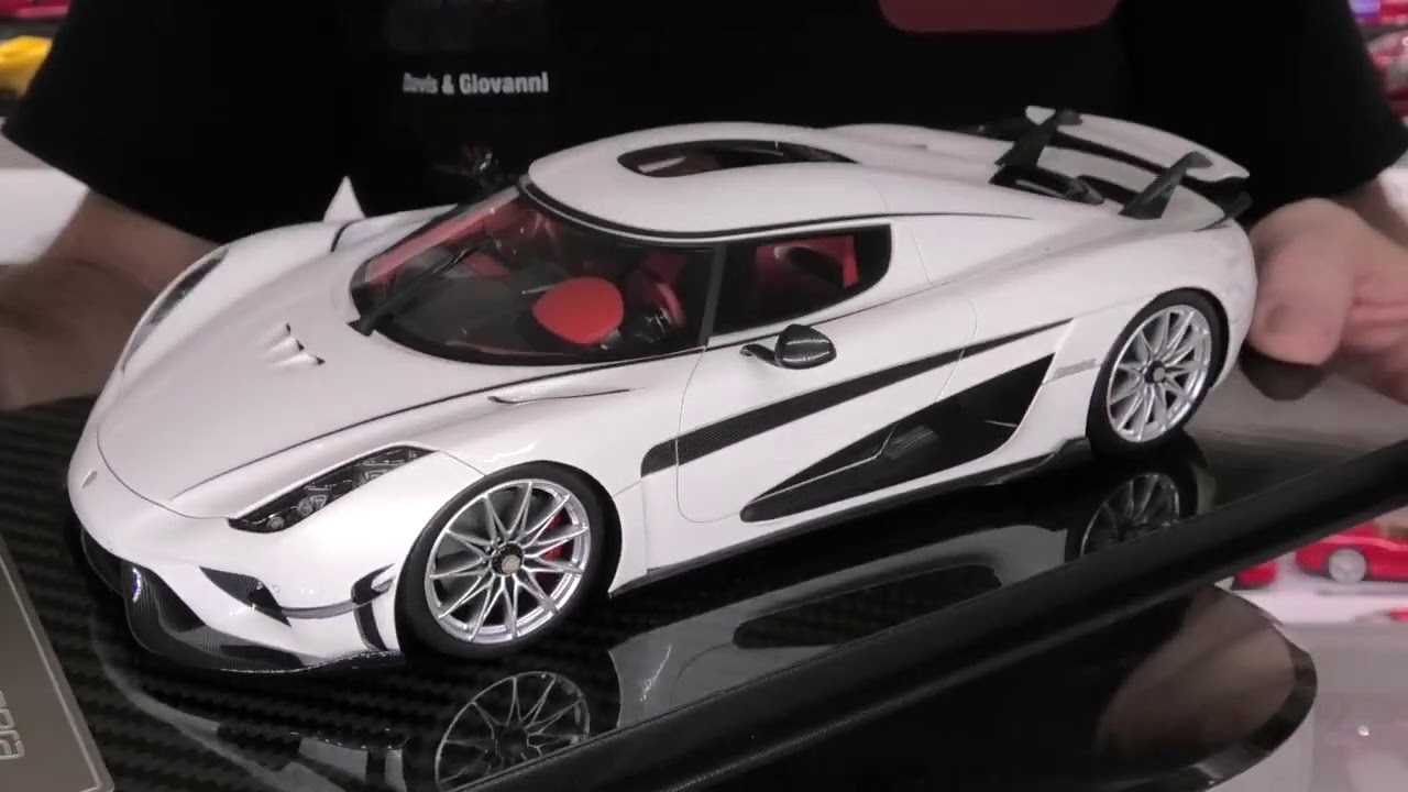 1/18 KOENIGSEGG REGERA with Ghost Pack and Option wheels by