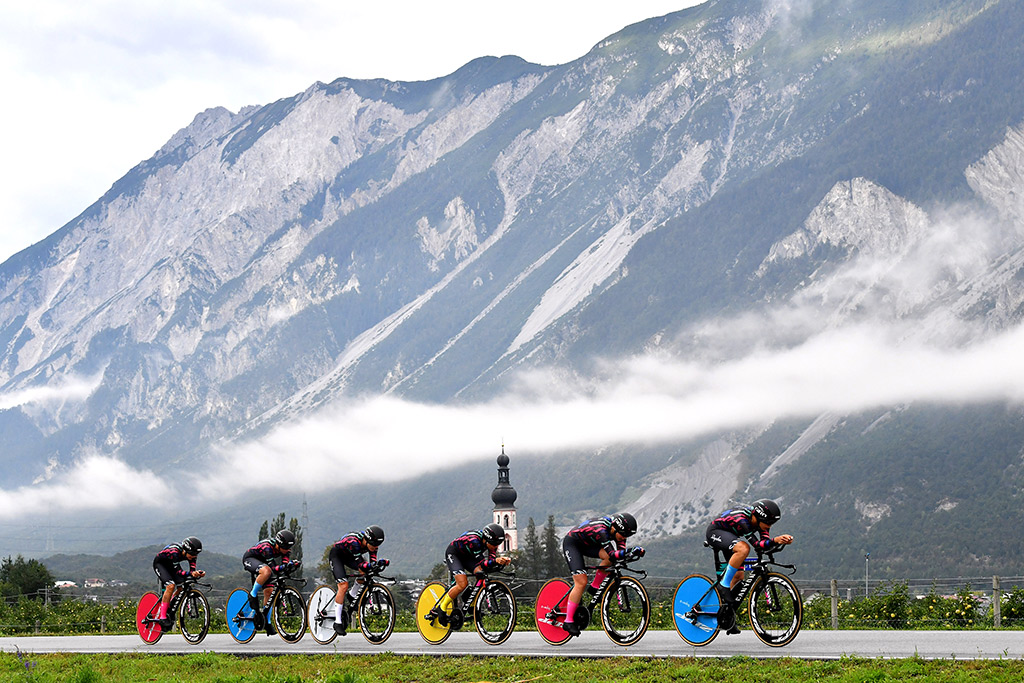 Zipp 30th Anniversary Super-9 Carbon Clincher Disc – First Look