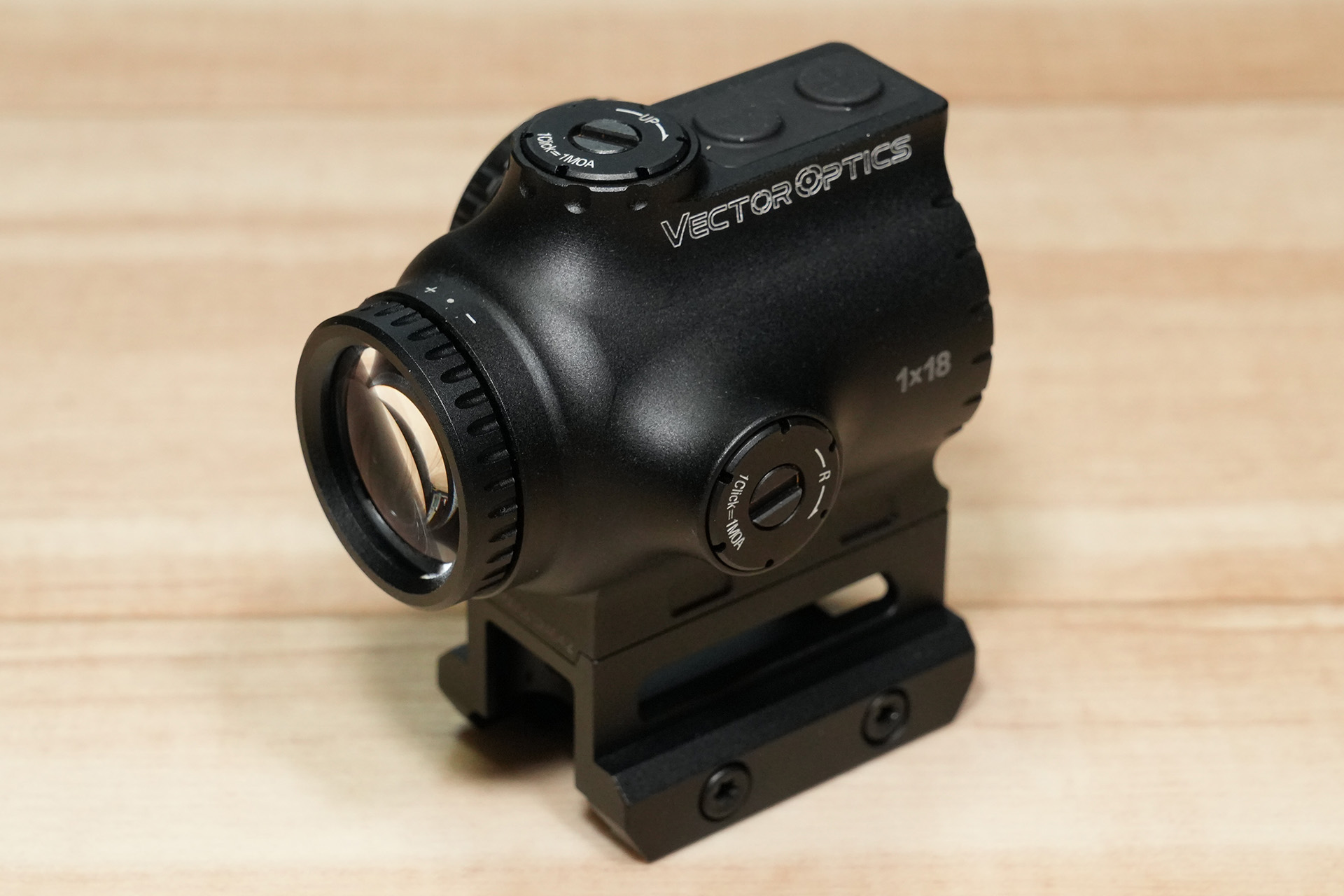 小さくなった1倍パラゴン、VectorOptics Paragon 1×18 X-Micro(SCPS