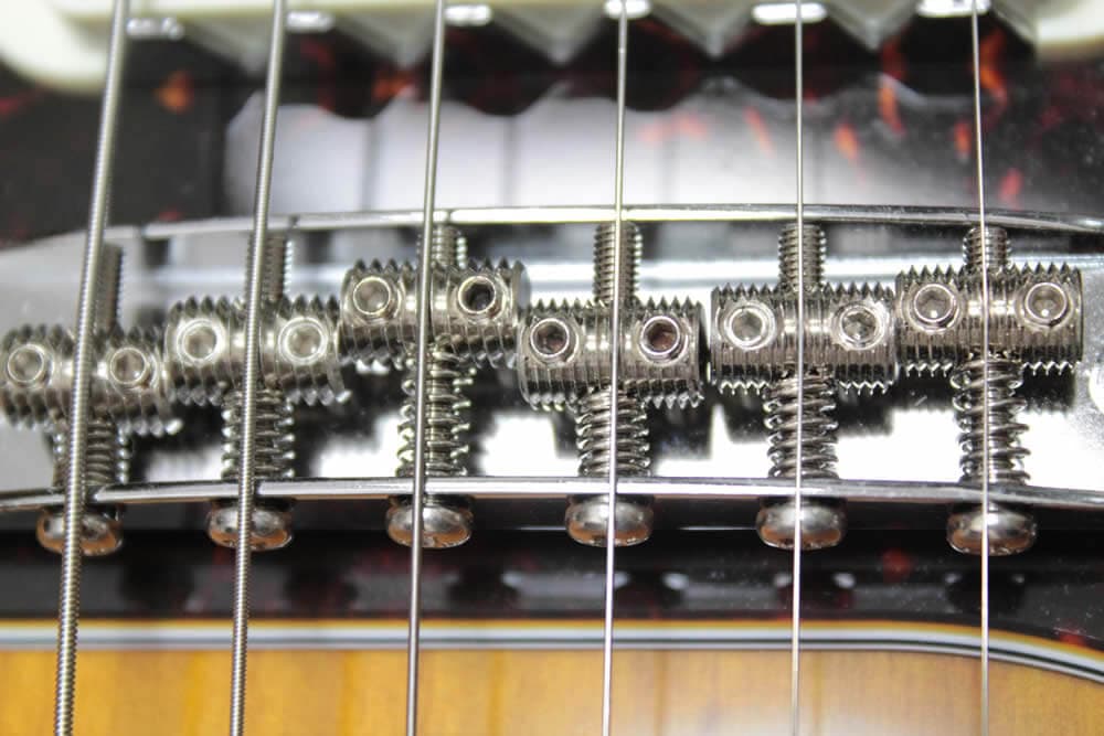 宿命への挑戦》Jaguar/Jazzmaster「弦落ち」対策【エレキギター博士】