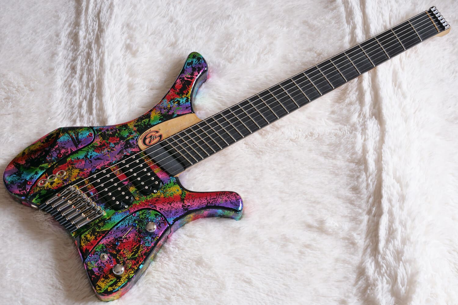 ヘッドがない！》ヘッドレスギター特集【エレキギター博士】