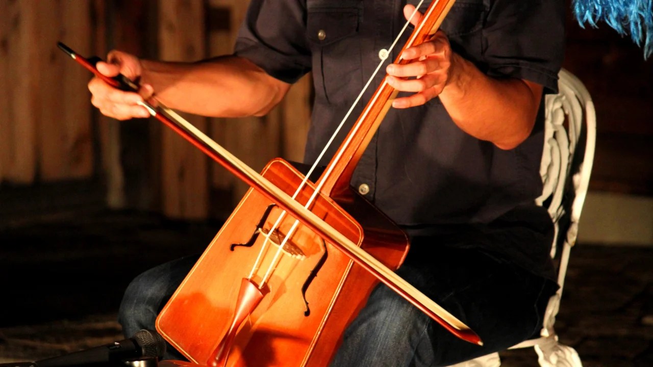 モンゴルの民族楽器「馬頭琴」