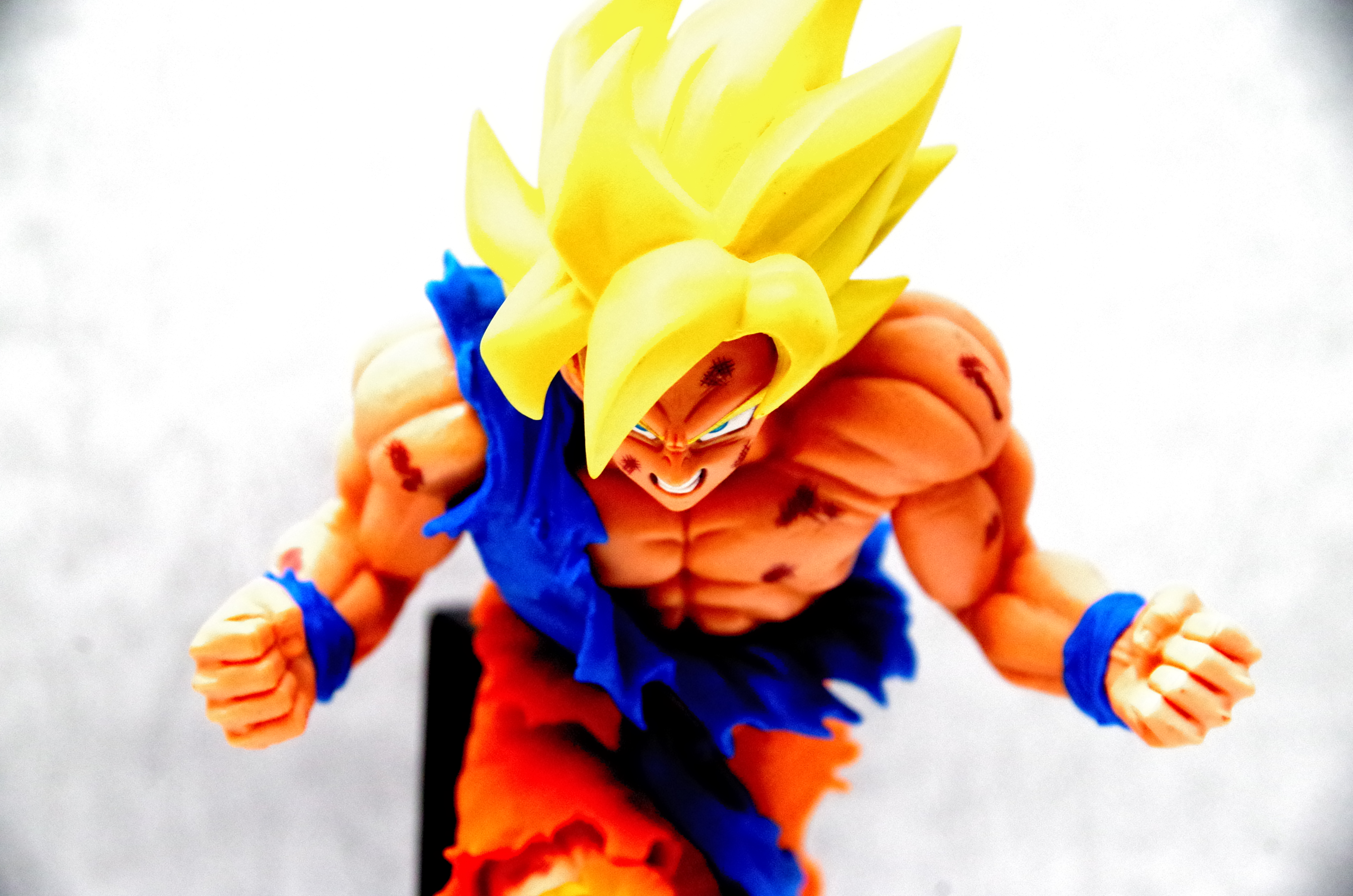 ジャンプ50周年 アニバーサリーフィギュア 孫悟空 | フィギュアレン