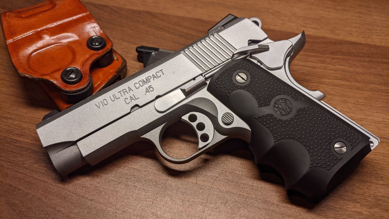 東京マルイ V10ウルトラコンパクト シルバー ガスブローバック