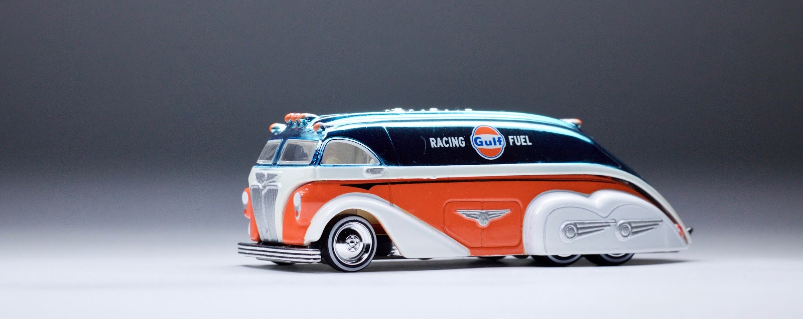 The Hot Wheels Rocket Oil joins the RLC Gulf Series, and members