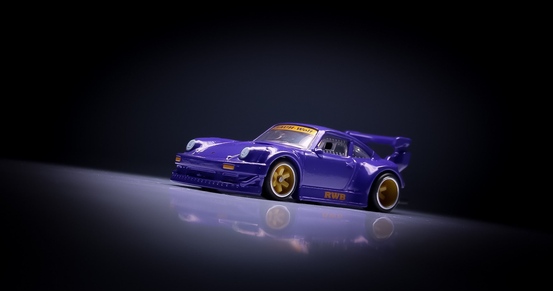 Showcase: Hot Wheels Team Transport RWB Porsche 930 – LamleyGroup