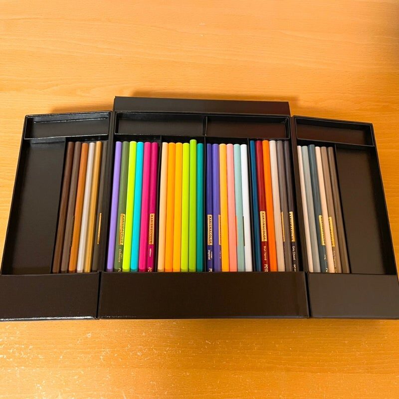 カリスマカラー色鉛筆】カラーチャート（色見本）とレビュー