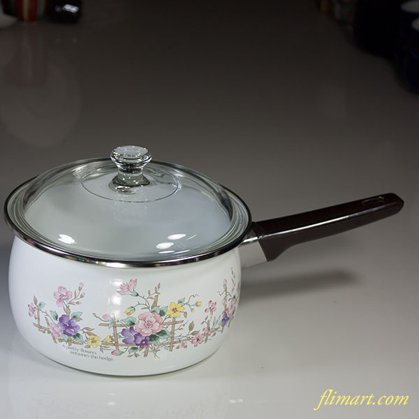 ホーロー片手鍋花柄18cm2.3L : 昭和レトロポップ雑貨台所用品