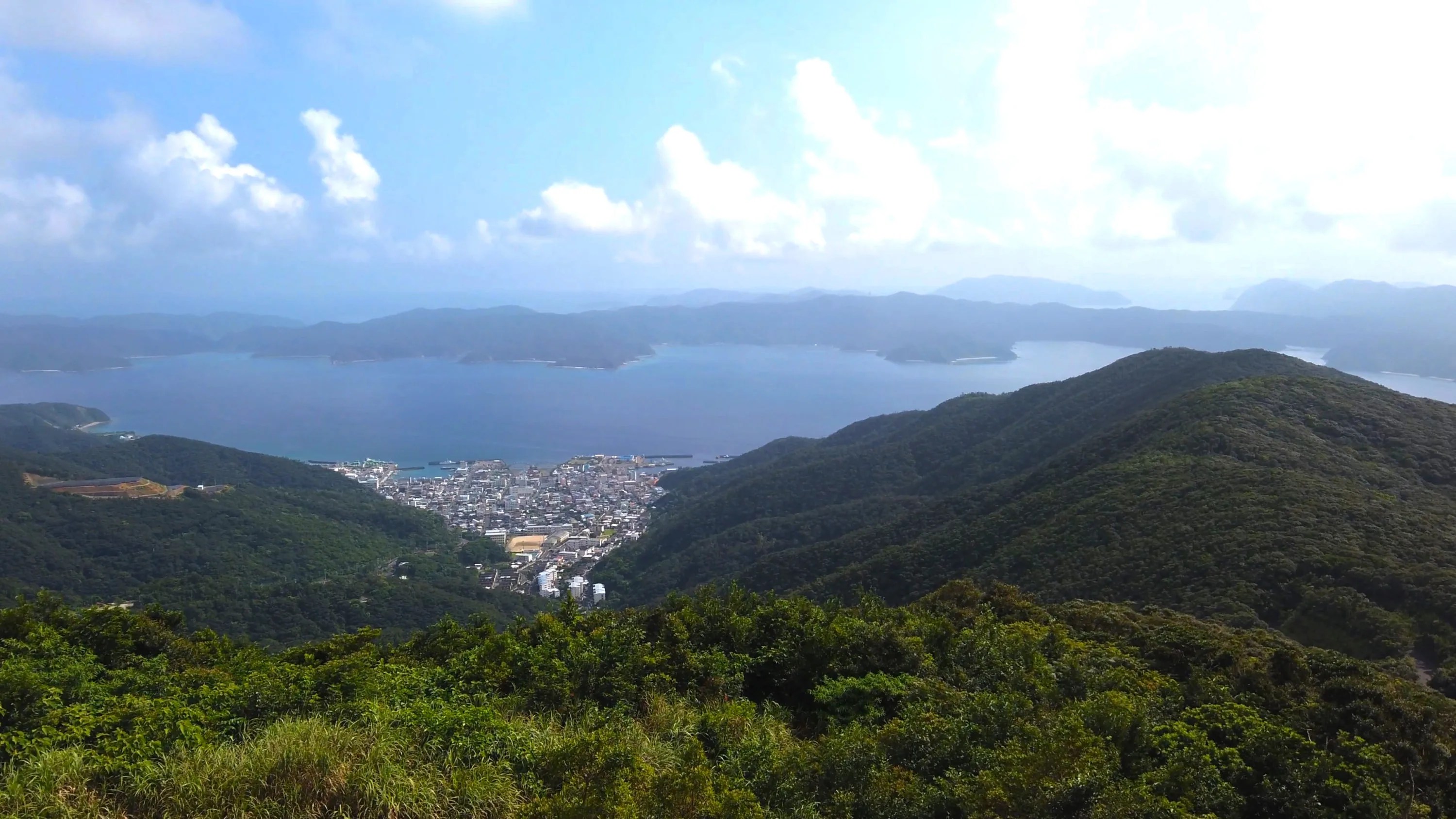 中室田の接吻道祖神 | ニッポン旅マガジン