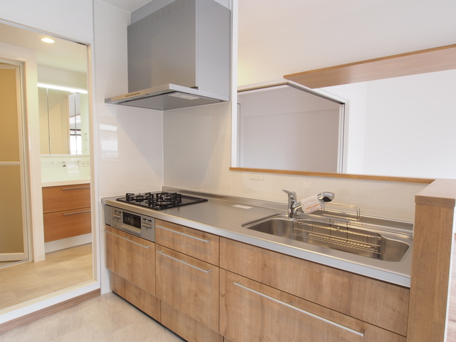 馬目地に貼ったタイルのキッチンカウンターがポイント」 - yasoonさん