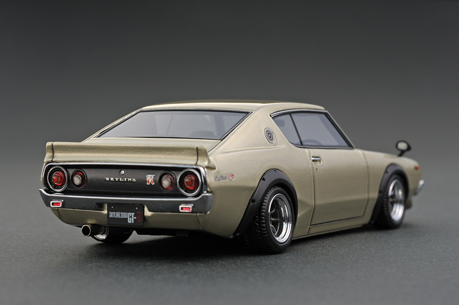 IG0351 1/43 Nissan Skyline 2000 GT-R (KPGC110) Gold | LINE UP