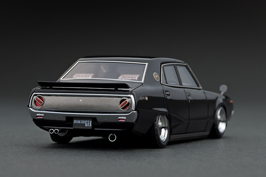 IG1576 1/43 Nissan Skyline 2000 GT-X (GC110) Black Metallic | LINE