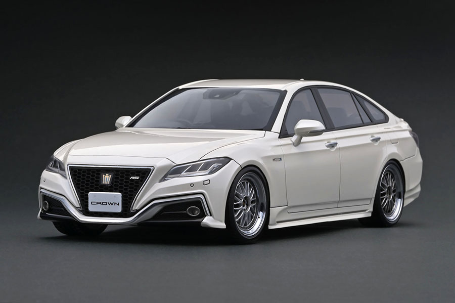 IG1677 1/18 Toyota Crown (220) 3.5L RS Advance White | LINE UP