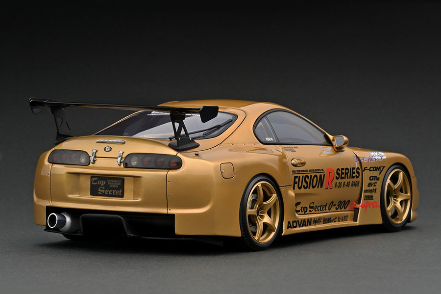 IG2484 1/18 TOP SECRET GT300 Supra (JZA80) Gold With Mr. Smokey