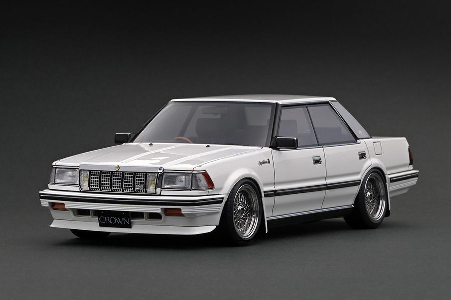 IG2054 1/18 Toyota Crown (120) 2.8 Royal Saloon G White | LINE UP