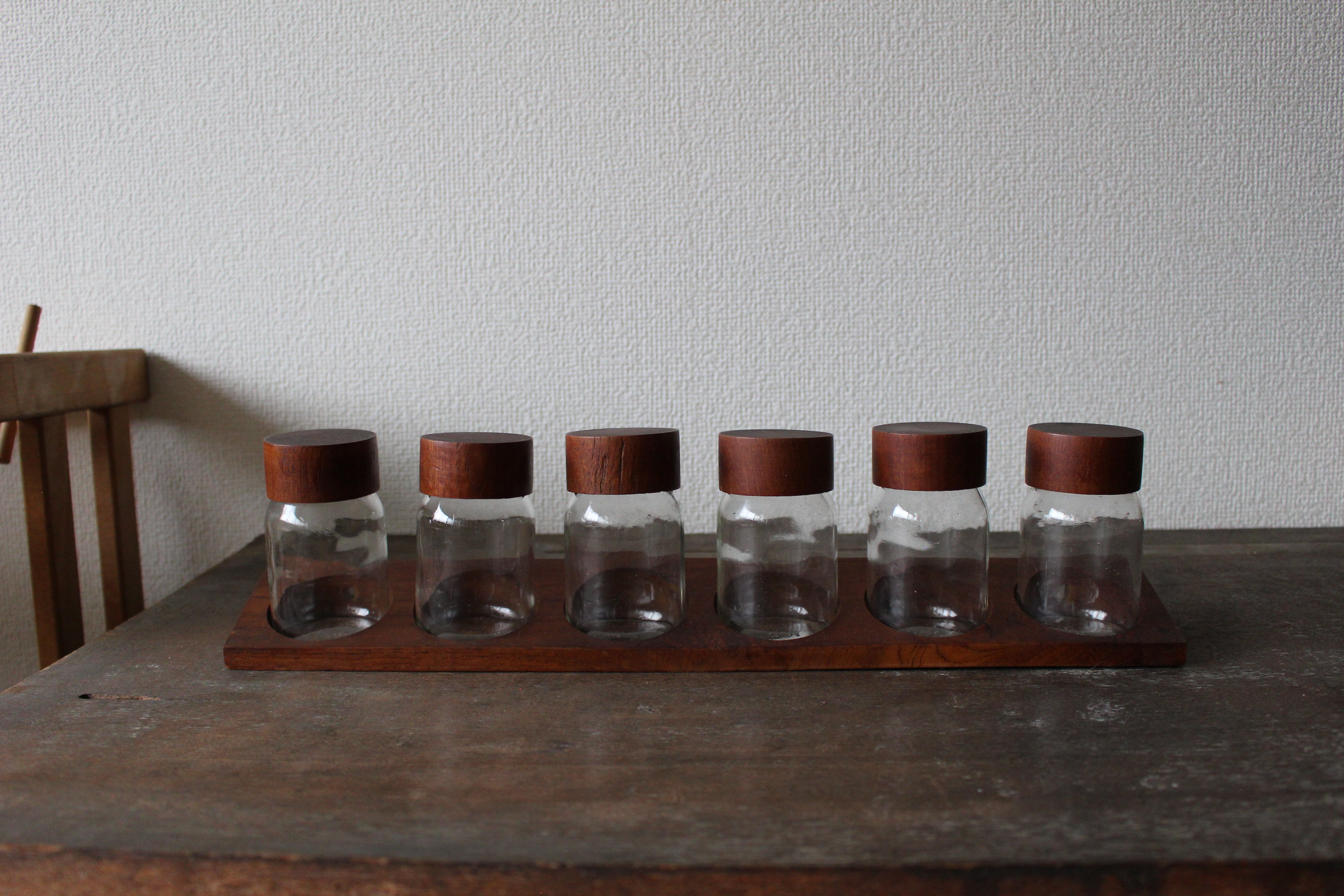 デンマーク製 チーク材 Digsmed スパイスラック&ガラスジャー6セット