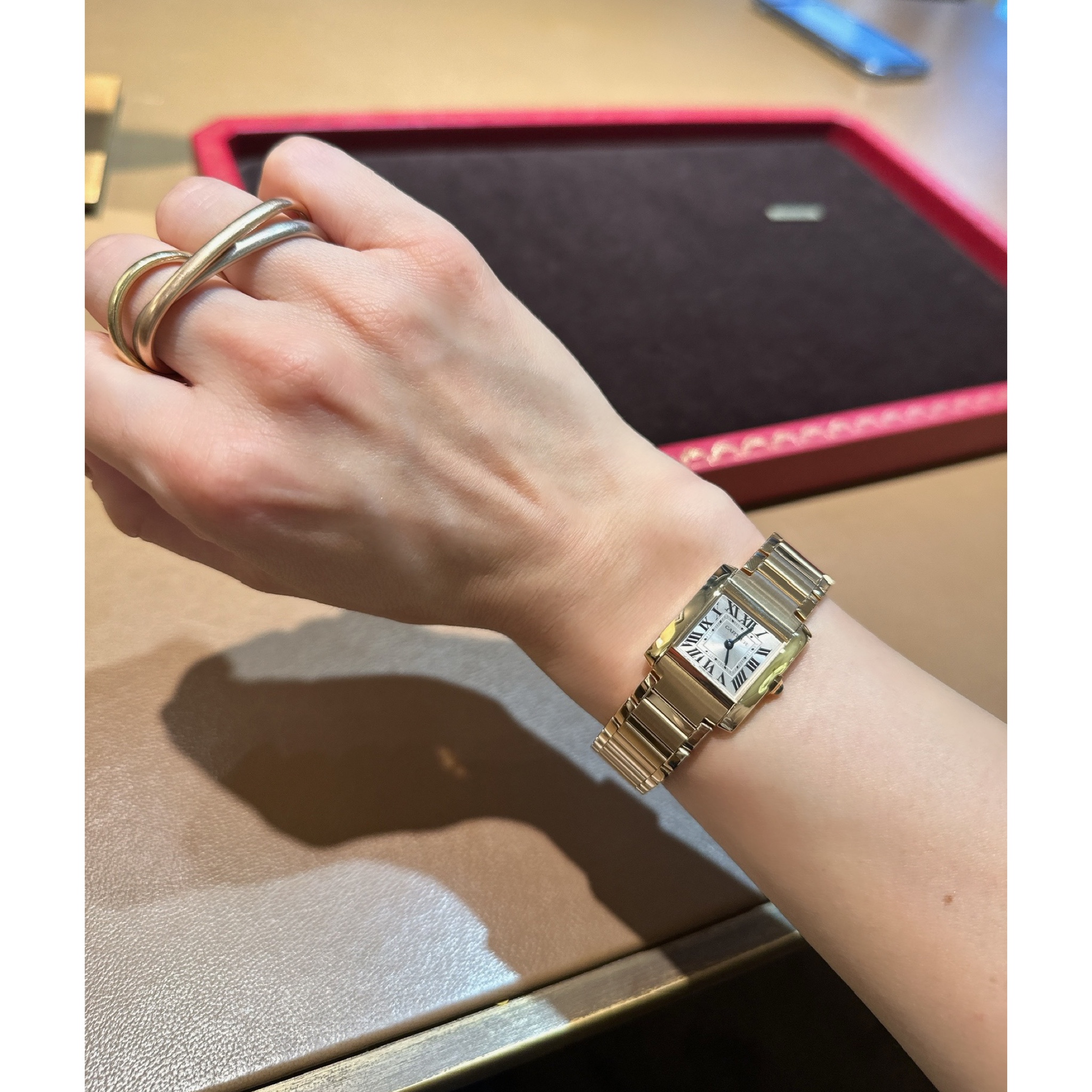 ダブルリング】カルティエ限定トリニティで夏の手元が整う【VERYNaVY