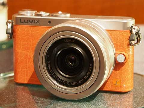 パナソニック、“世界最小”で“Art”なミラーレス「LUMIX GM」 - ITmedia NEWS