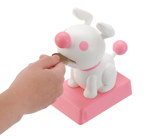 もぐもぐ食べる犬型貯金箱「モグモグ ワンコ」：会社の机に - ITmedia NEWS